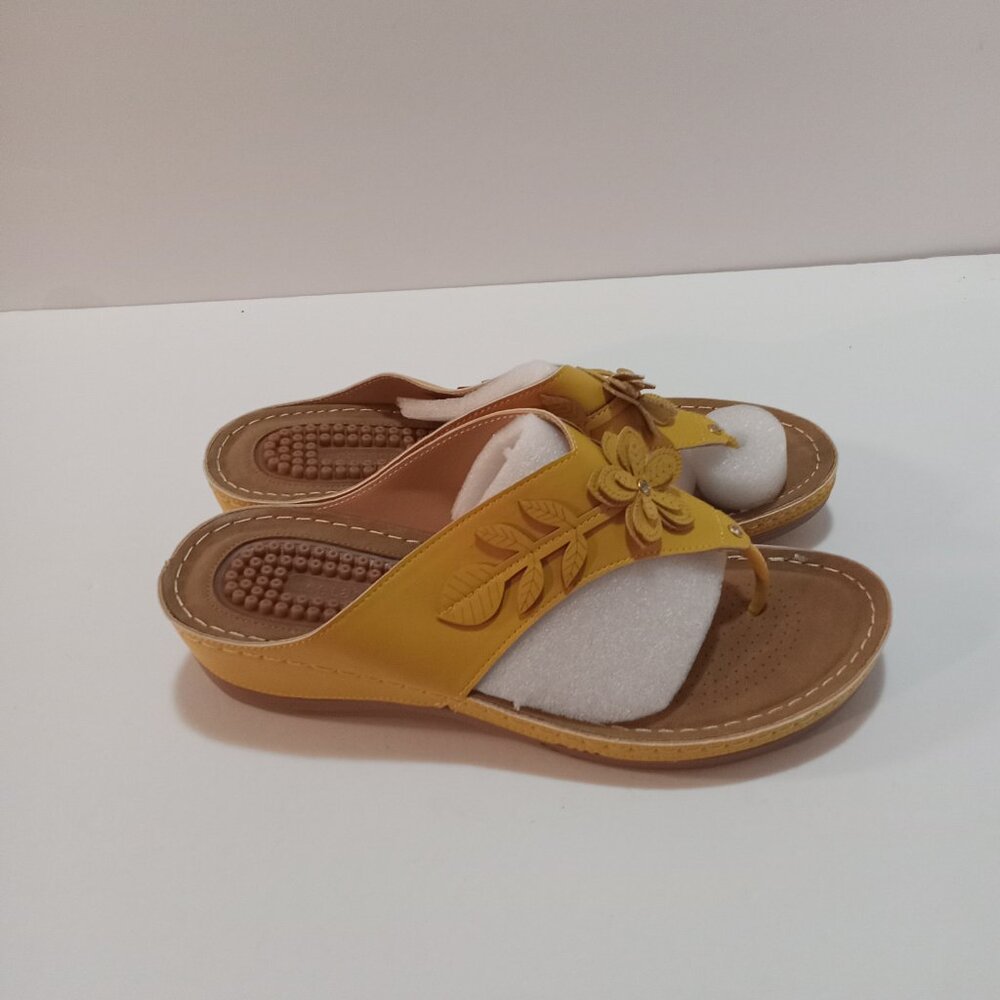 Flip Flops - Wedges - Picture 3 of 8
